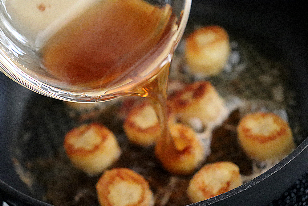 Add vegan honey mixture