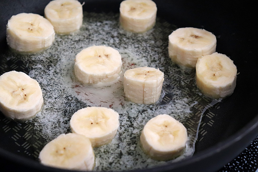 Bananas in butter