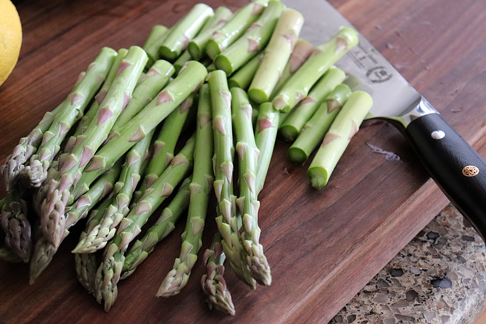 Cut the asparagus